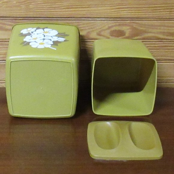 Two Retro Nesting Canisters With Flowers - Picture 2 of 2